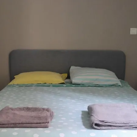 Jolie Studio En Plein Centre De Appartement *